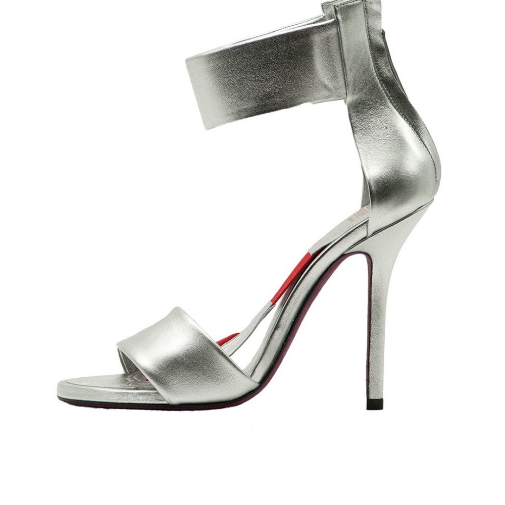 Amanda Gregory metallic silver ankle band heel - Picture 2 of 11